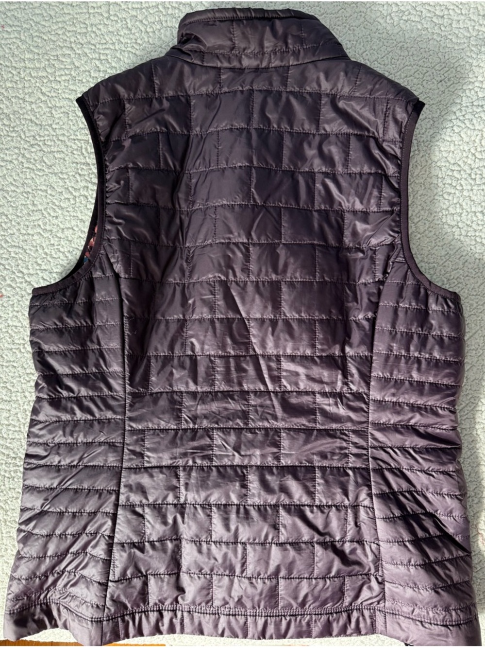 Patagonia Quilted Puffer Vest in Deep Plum - Picture 2 of 4